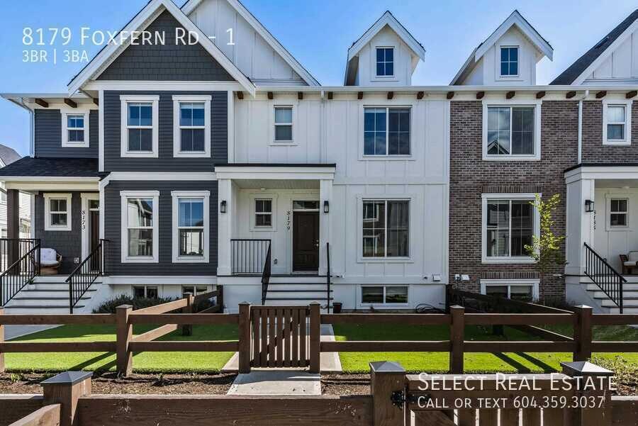 Photo principale - 8179 Foxfern Rd