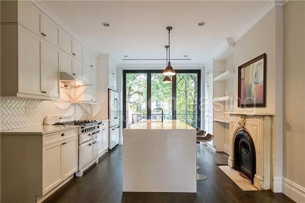 Foto principal - 14 Monroe Street