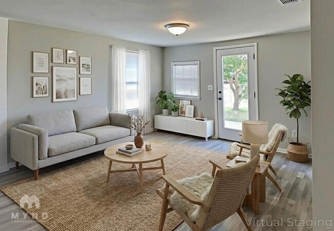 Building Photo - 3309 E 14th St