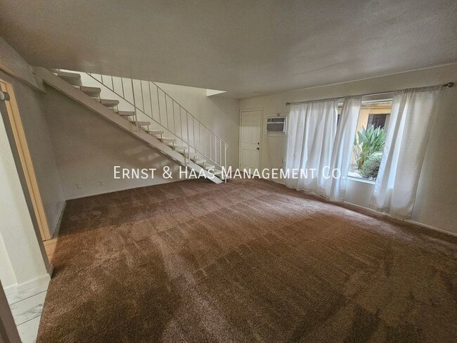 Building Photo - Wonderful Two-Story Townhouse-Style Apartm...