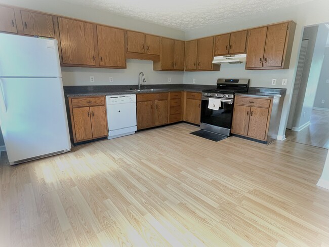 Building Photo - 388 Oak Harbor Trl