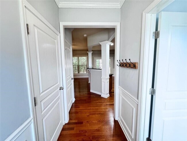 Foto del edificio - 1420 Brookmere Way