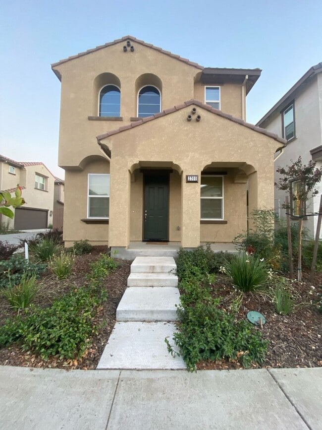 Building Photo - 3700 Catalan Sea Ave
