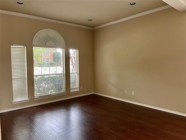 Building Photo - 2636 Pine Springs Dr