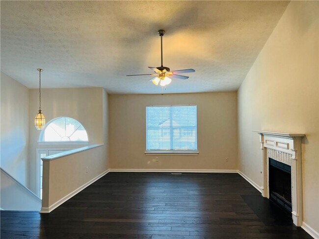 Foto del edificio - 2653 Candlewood Way