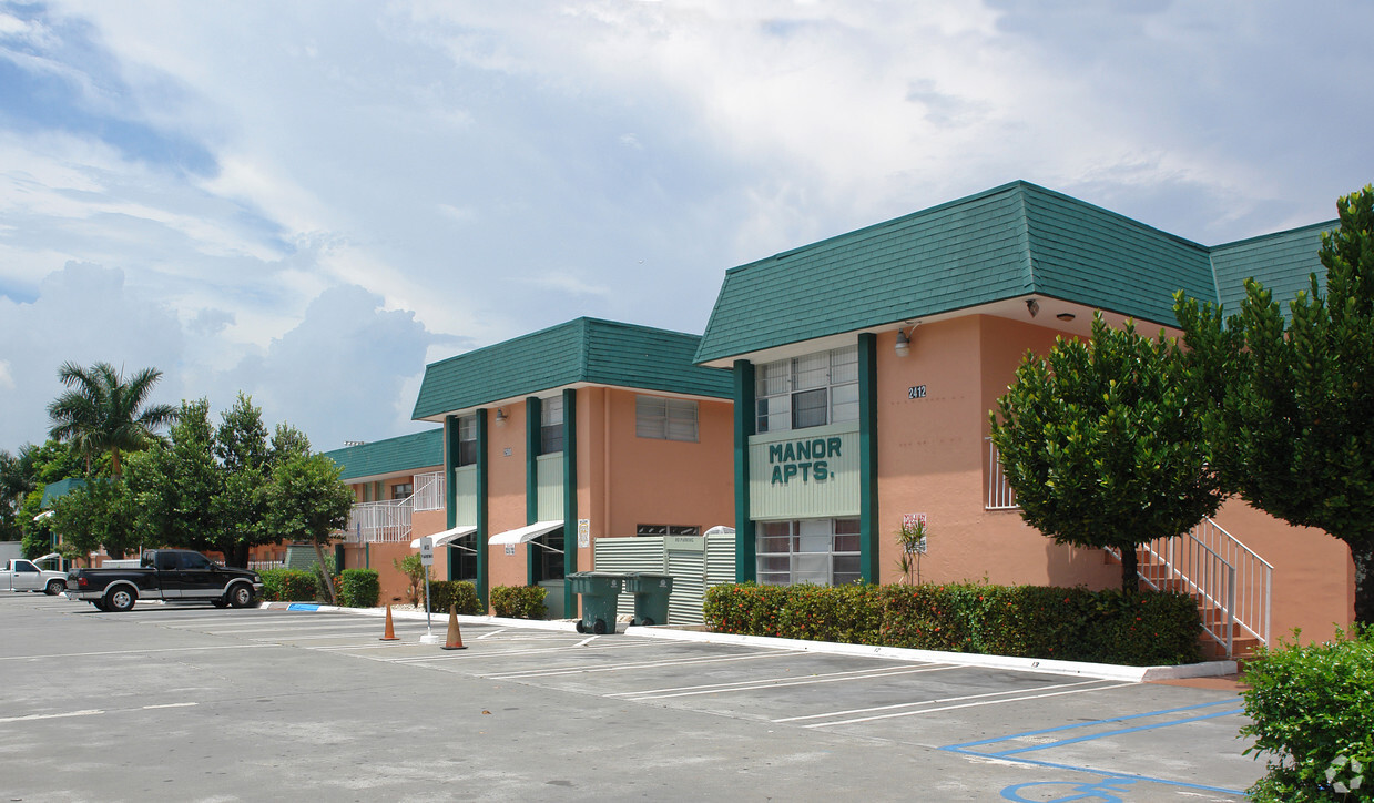 Building Photo - Manor Apartments