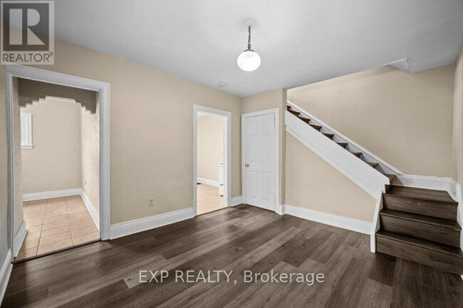 Building Photo - 54 Frederick Ave