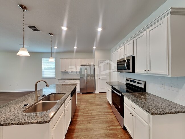 Building Photo - 2993 Hill Valley Ln