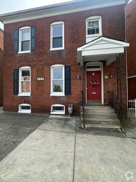Building Photo - 235 Baltimore St