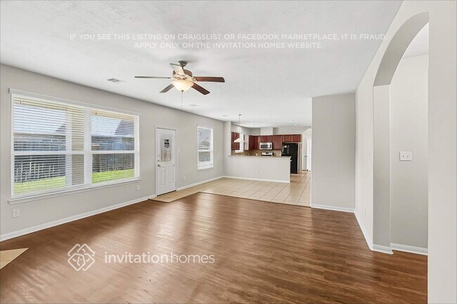 Foto del edificio - 3330 Orchid Trace Dr