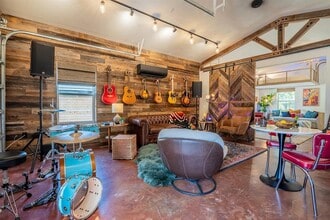 Building Photo - 5200 St Georges Green