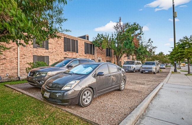 Foto del edificio - 7703 Moonmist Dr