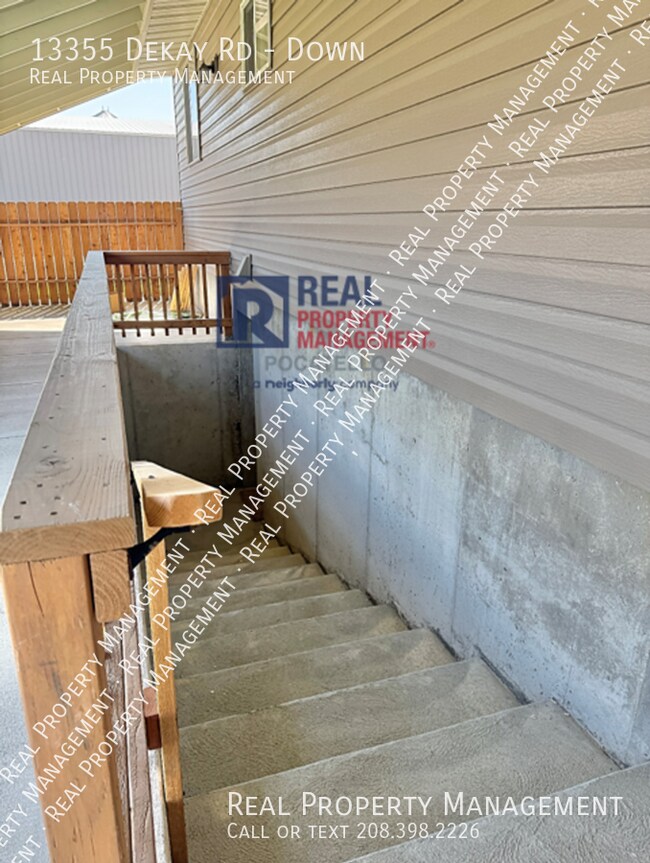 Building Photo - 13355 N Dekay Rd