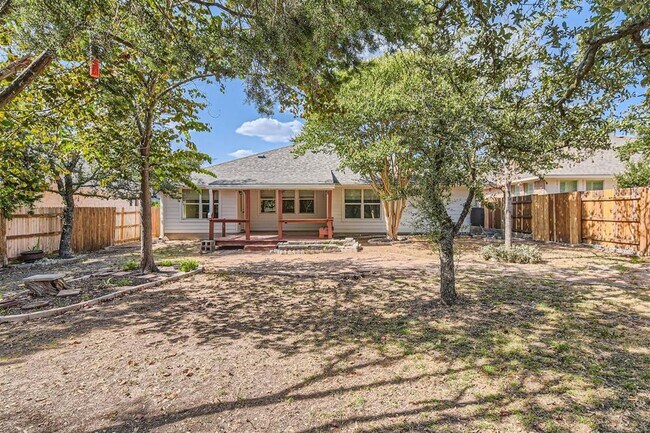 Building Photo - 351 Canterbury Dr