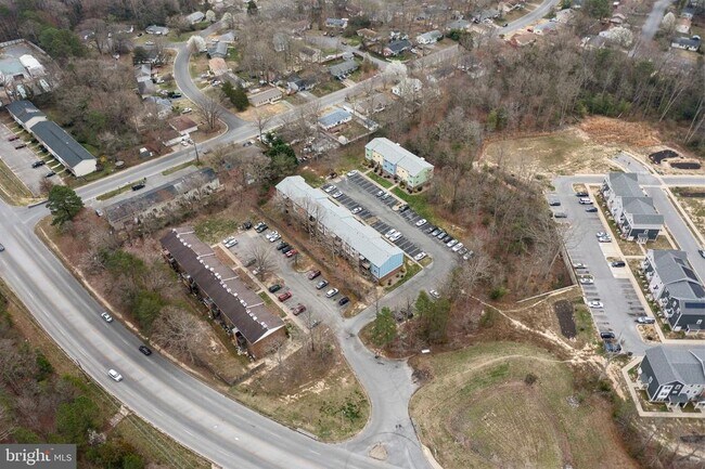 Foto del edificio - 22026 Oxford Ct