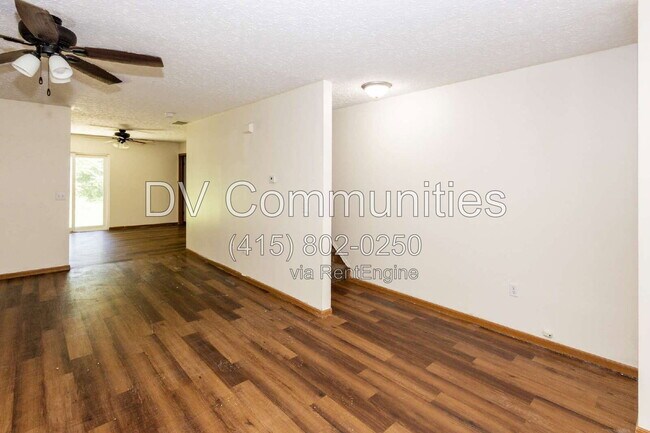 Building Photo - 150 Irondale St