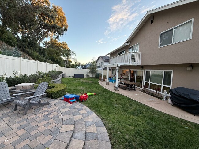 Foto del edificio - Spacious 6BR House in La Jolla