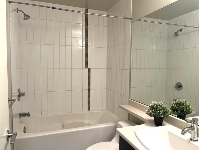 Building Photo - 13728-13108 108 Ave