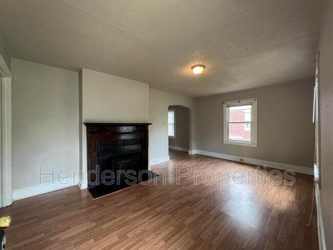 Foto del edificio - 1256 Edgewood Rd