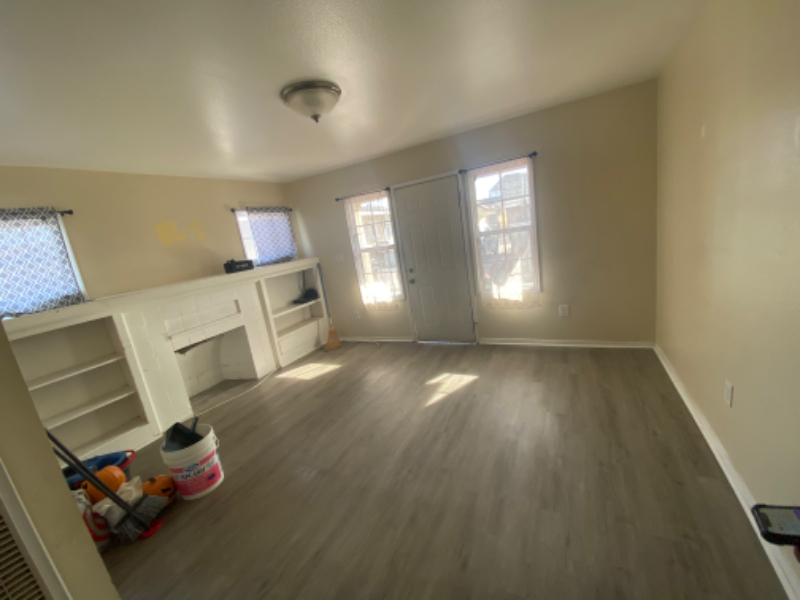 Primary Photo - 323 W 80th St
