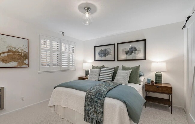 Foto del edificio - 3044 Franklin St