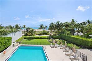 Primary Photo - 1621 Collins Ave