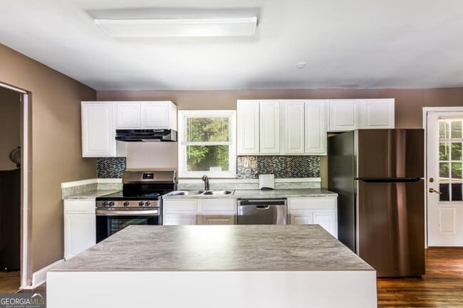 Building Photo - 2833 Cardo Dr NW