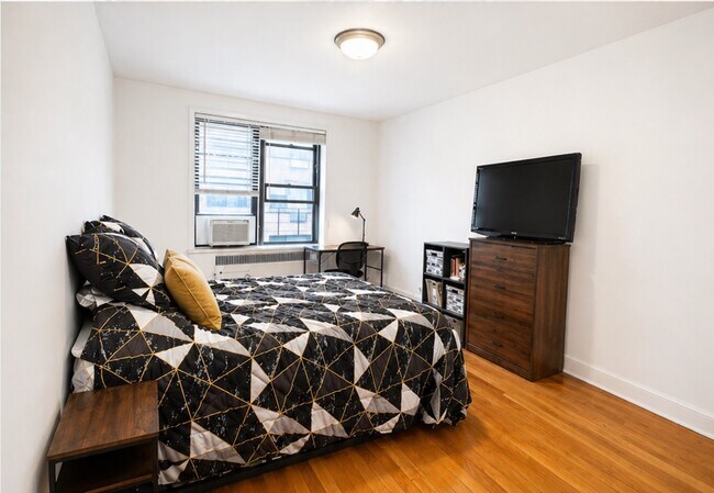Foto del edificio - 350 E 54th St