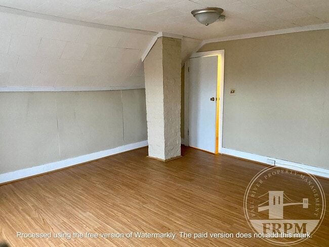 Building Photo - 38 Holman St