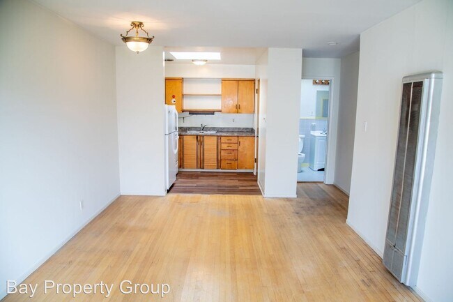 Building Photo - 477 34th Ave