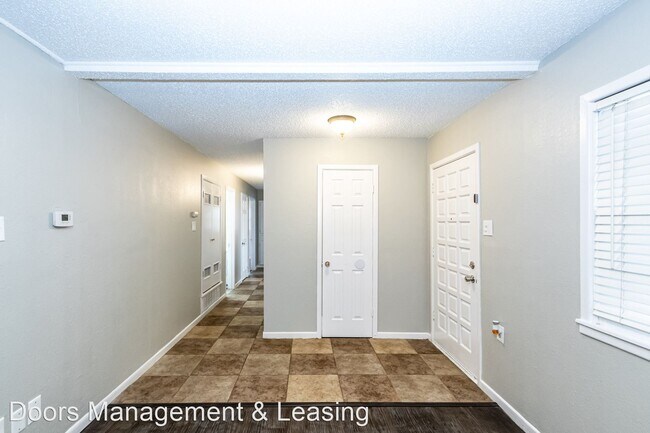 Foto del edificio - 4 br, 2 bath House - 5316 32nd Street