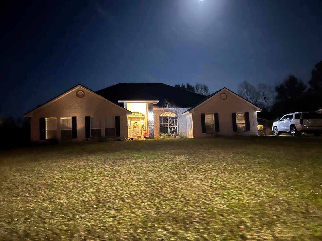 15076 E Shadow Creek Dr, Biloxi, MS 39532 House Rental in Biloxi, MS