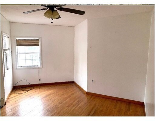 Foto del edificio - 172 Pleasant St