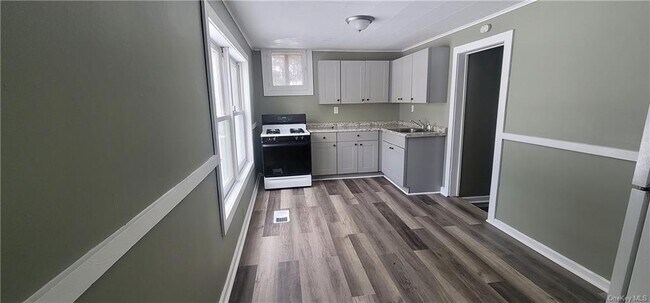 Foto del edificio - 2250 NY-302