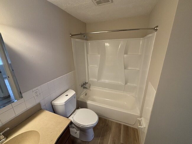 Interior Photo - Hummingbird Pointe & The Gardens