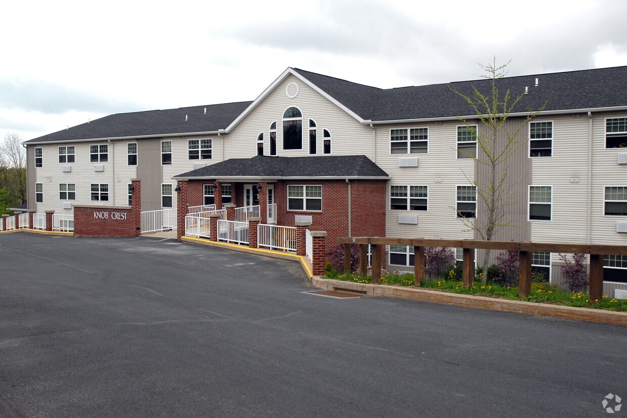 Foto del edificio - Knob Crest