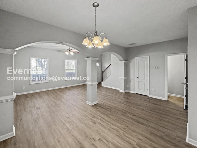 Foto del edificio - 8596 Thomas Rd