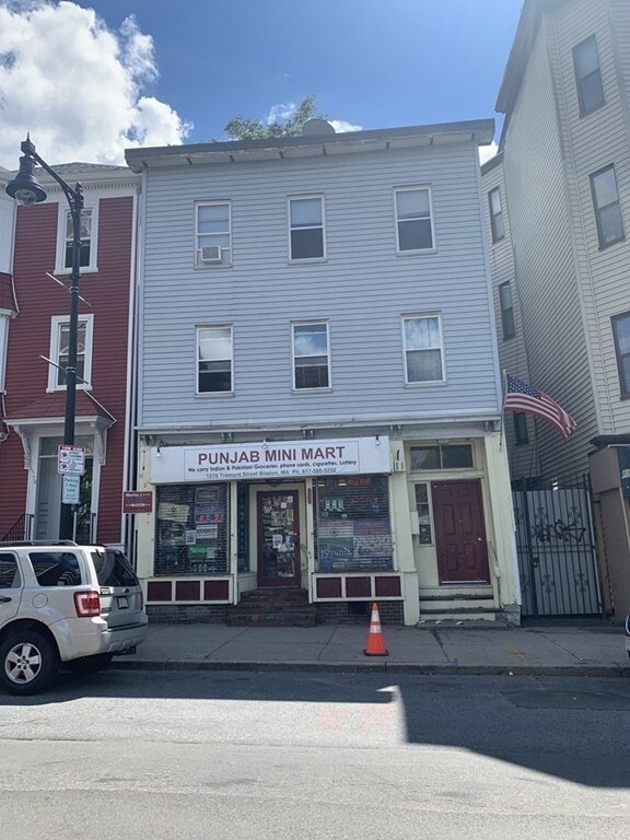 Building Photo - 1576 Tremont St