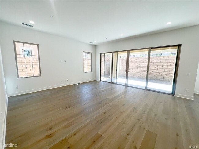 Building Photo - 4 br, 4 bath House - 222 Sutters Ml