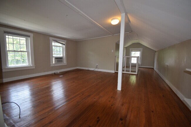 Foto del edificio - VIRTUAL SHOWINGS AVAILABLE - Cute 3 Bedroo...