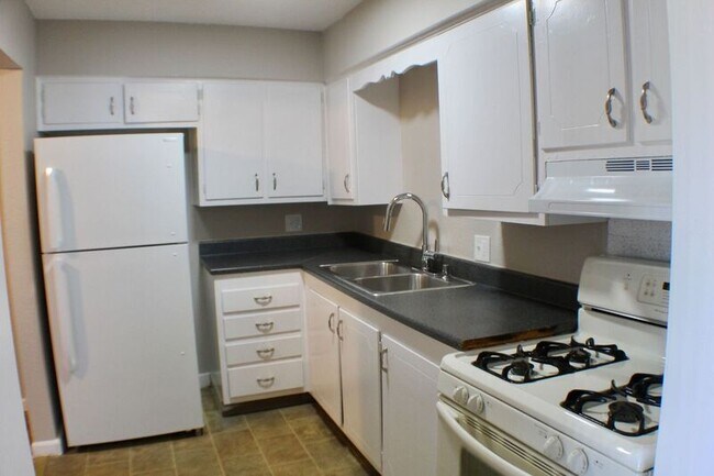 Foto del edificio - 1908 N 77th St