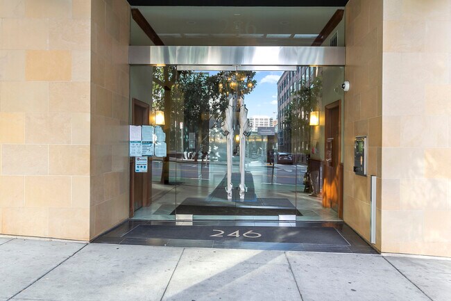 Building Photo - 246 2nd St
