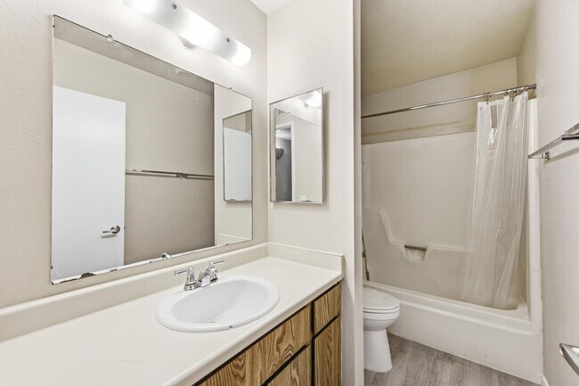 Foto del edificio - 1814 W Village Way