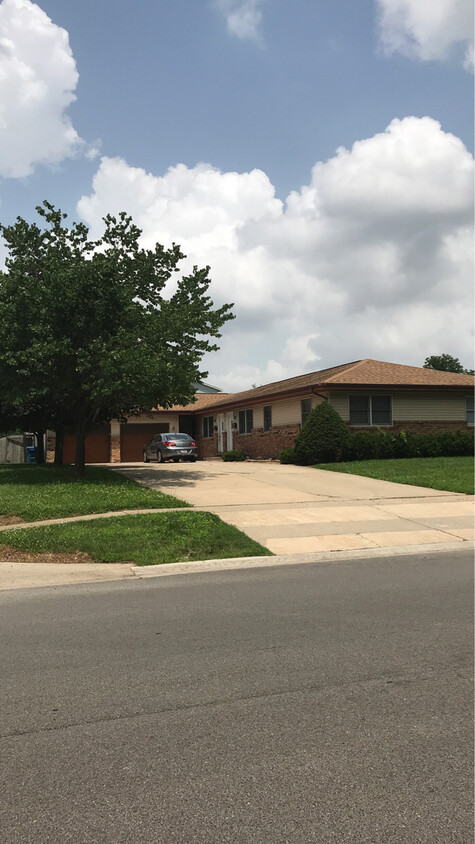 Primary Photo - 1511 Seven Pines Rd