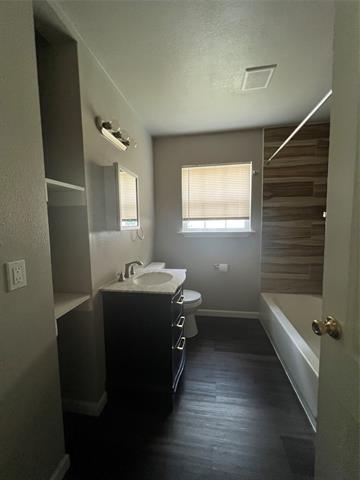 Foto del edificio - 1419 Lindsey St