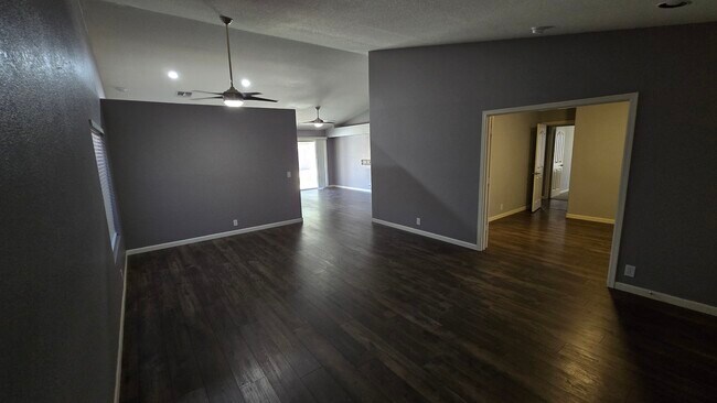 Building Photo - 21535 N 107th Dr