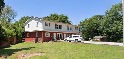 Building Photo - 2976 Lake Rd