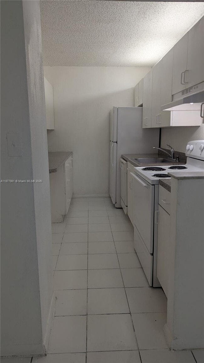 Foto del edificio - 1251 NE 108th St