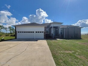 Building Photo - 7327 Rodgers Dr