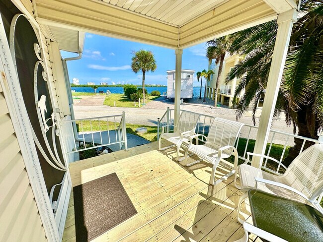 Foto del edificio - 1253 Nettles Blvd
